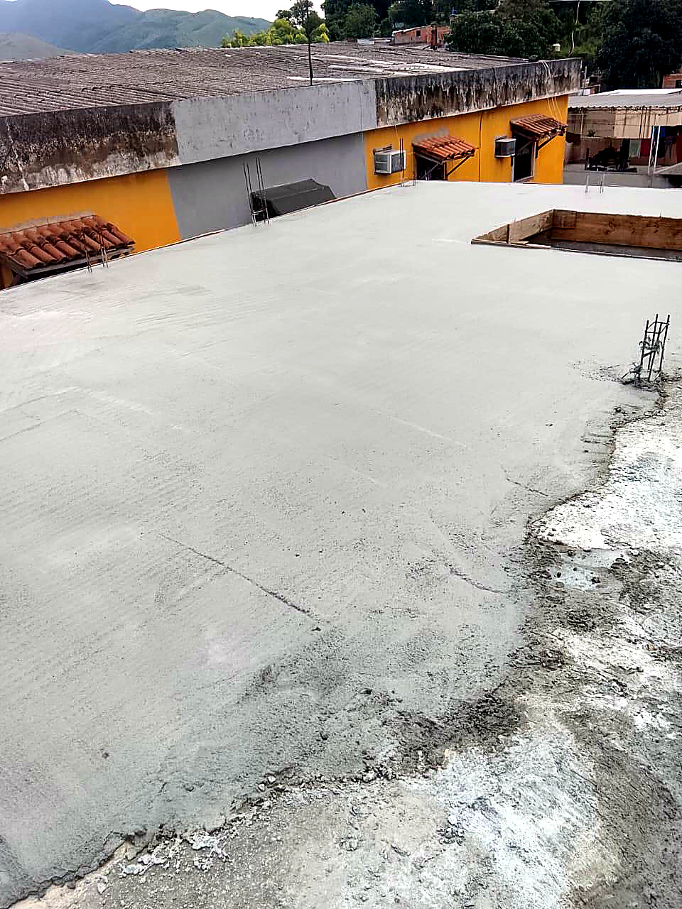 Laje concretada pela Zenon Concretos